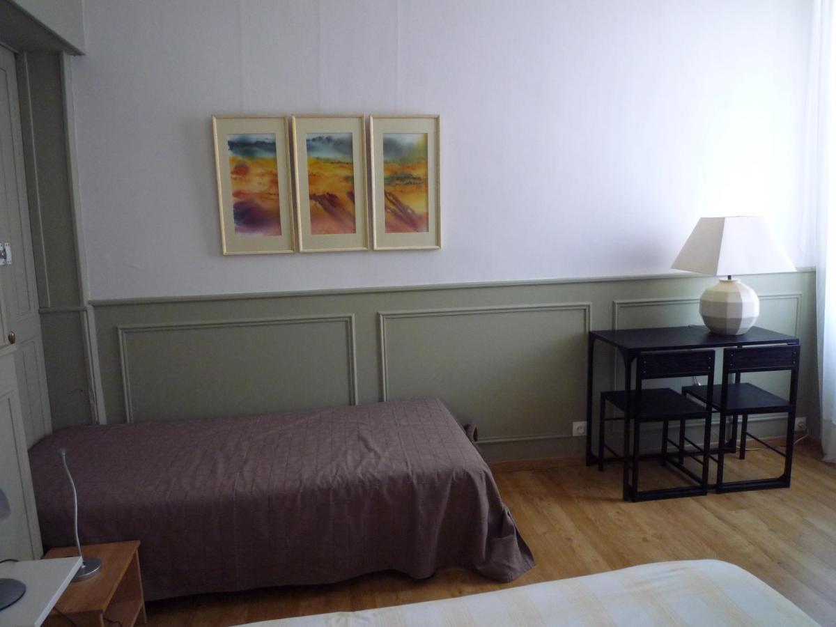 Appartement Avignon Centre Intra Muros Cour Exterieure Parking Prive Gratuit Extérieur photo